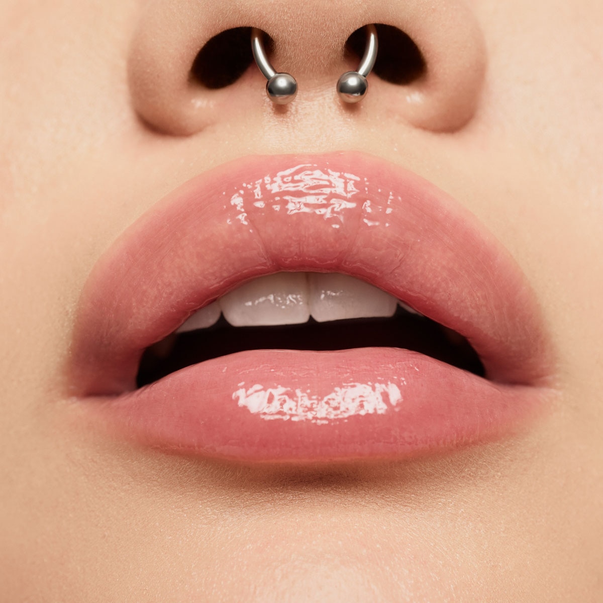 FENTY TREATZ LIP OIL HIDRATANTE (ACEITE HIDRATANTE PARA LABIOS)